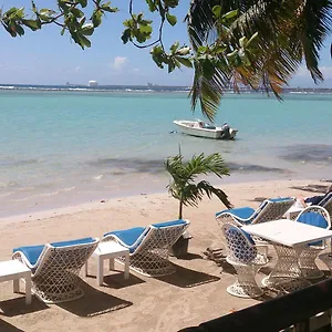 Hotel Village On The Beach